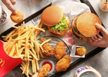 Những thức ăn đại kỵ mà bệnh nhân xương khớp nên tránh