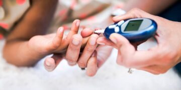 Có các dấu hiệu sau đây nhất định phải đi xét nghiệm tiểu đường